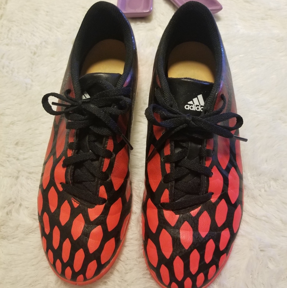 Adidas Predito tennis shoes. Male/ Male